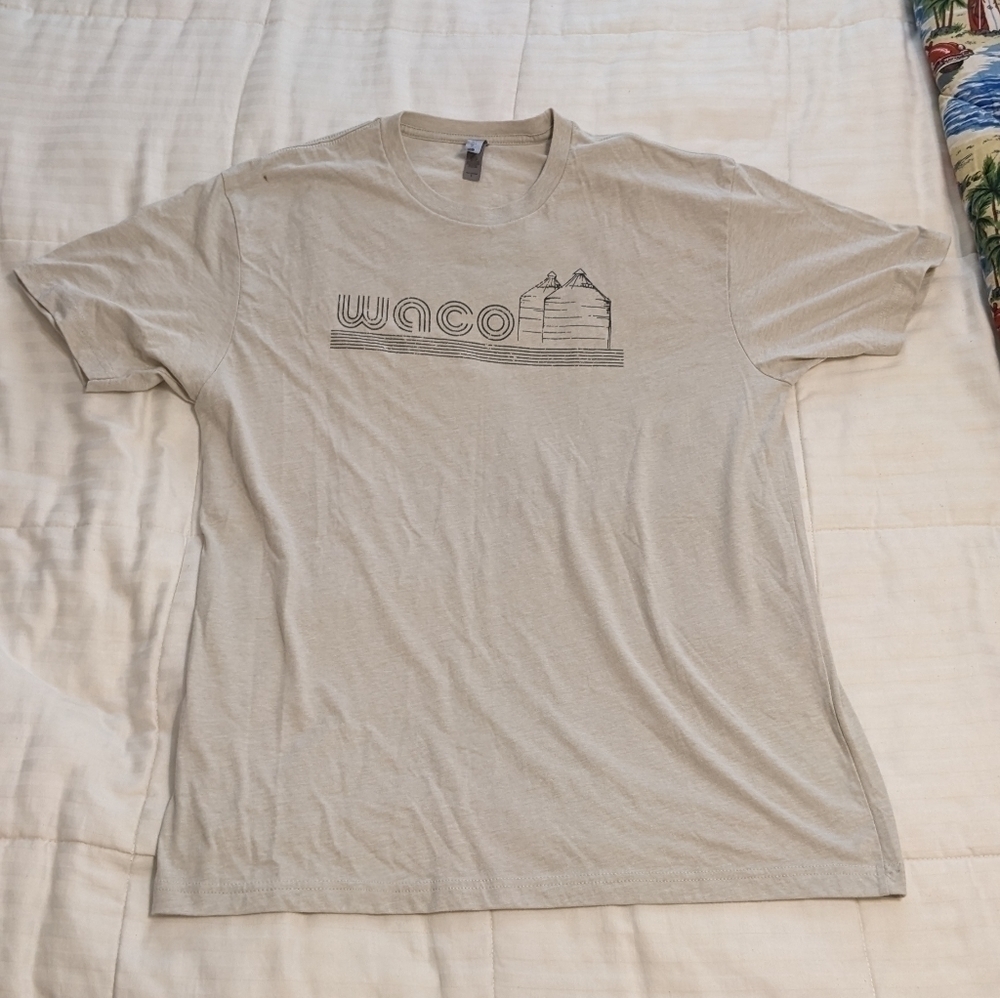 𝅺waco Silos graphic tee shirt size Large